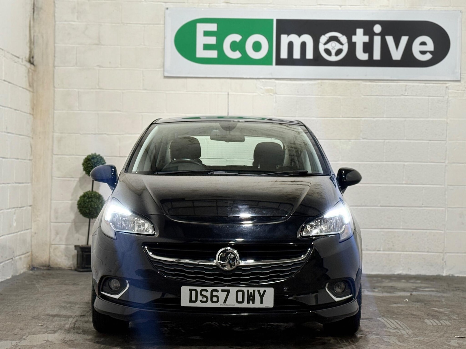 Used Vauxhall Corsa 2017 for sale - 77993456: Photo 2
