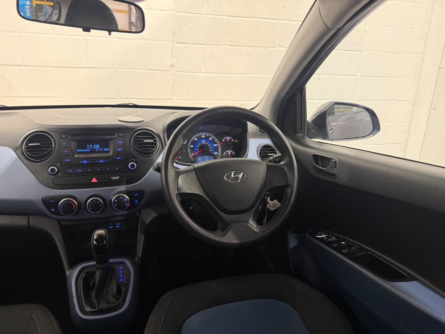 Used Hyundai i10 2015 for sale - 76689690: Photo 14