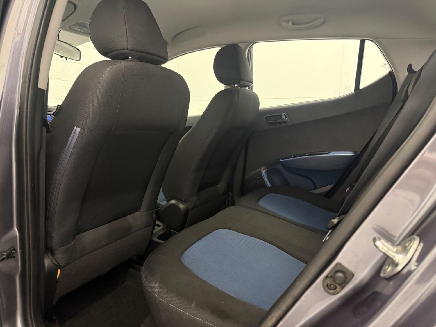 Used Hyundai i10 2015 for sale - 76689690: Photo 23