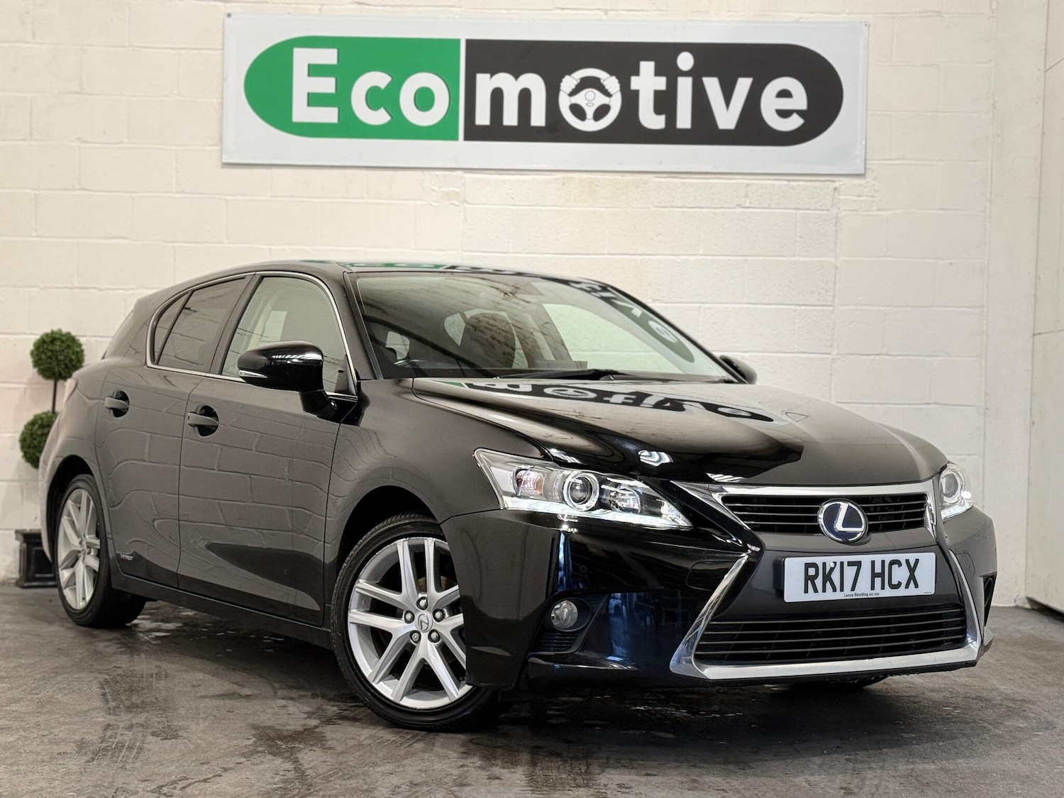 Used Lexus CT 2017 for sale - 76527710: Photo 1