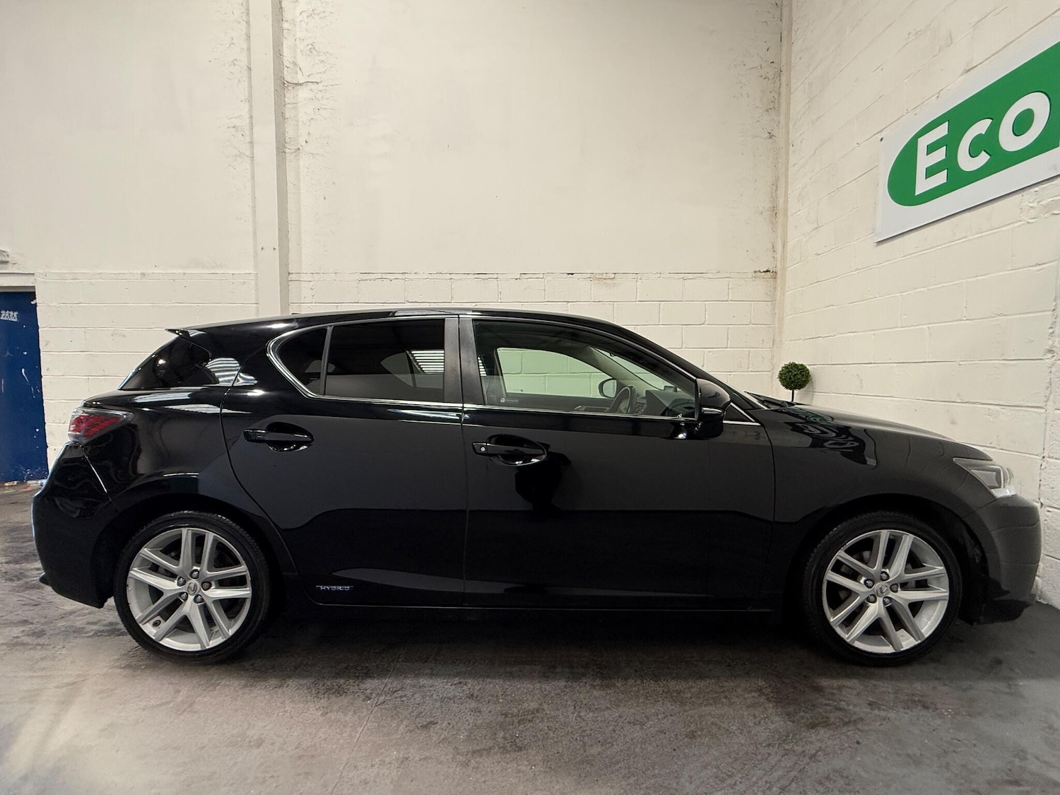 Used Lexus CT 2017 for sale - 76527710: Photo 10