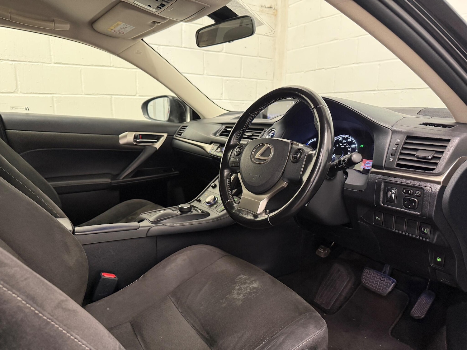 Used Lexus CT 2017 for sale - 76527710: Photo 16