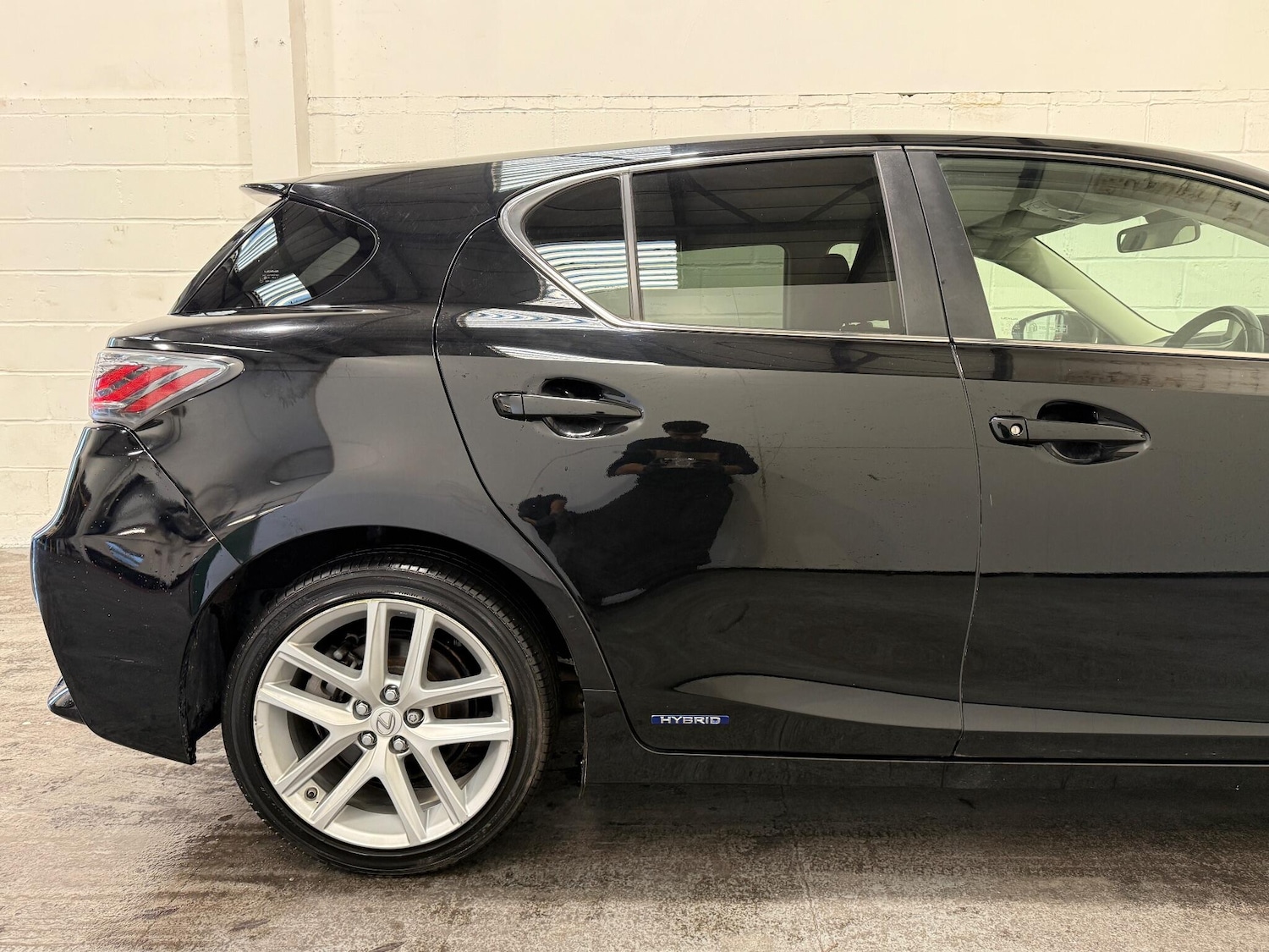 Used Lexus CT 2017 for sale - 76527710: Photo 28