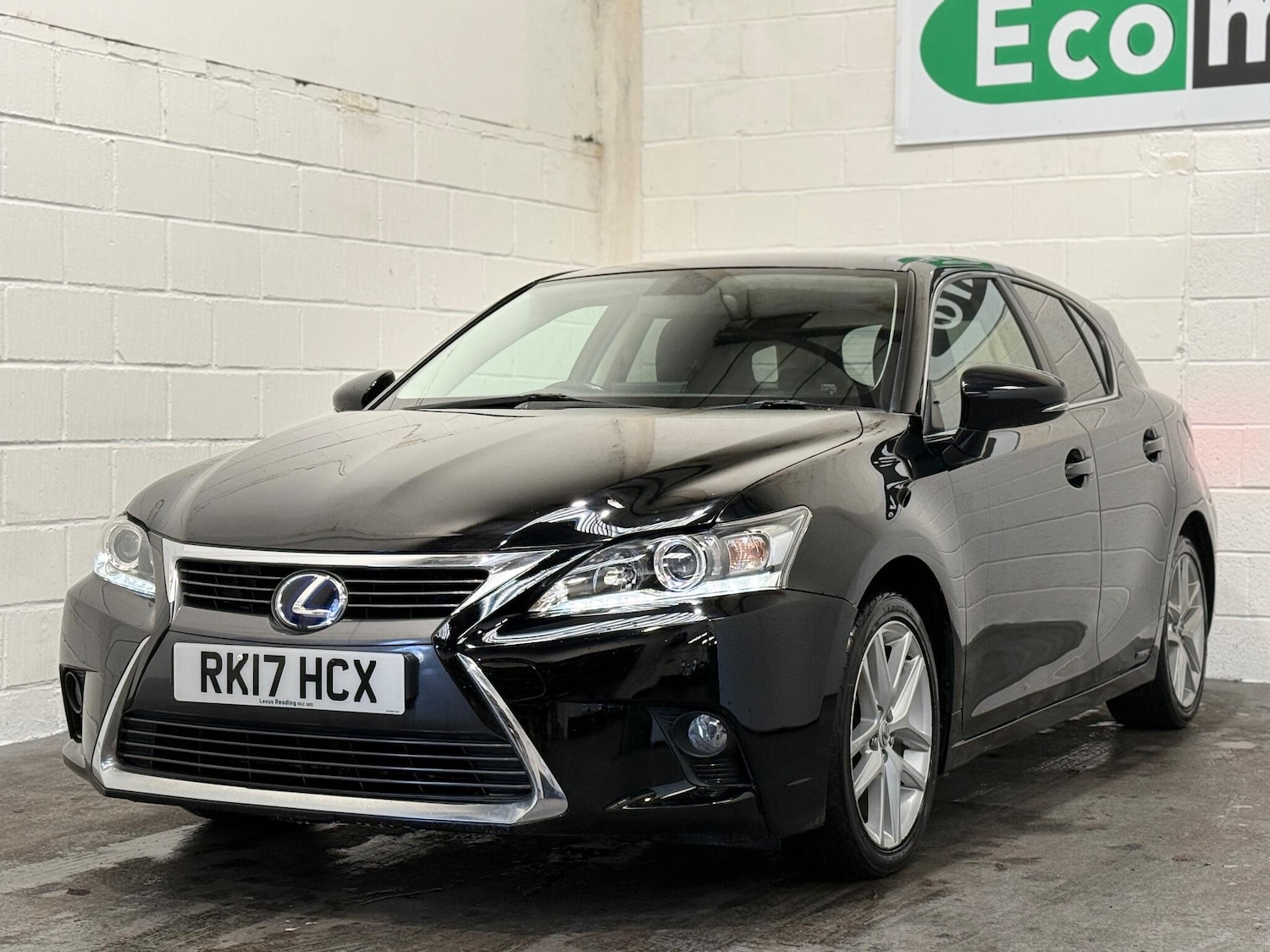 Used Lexus CT 2017 for sale - 76527710: Photo 3