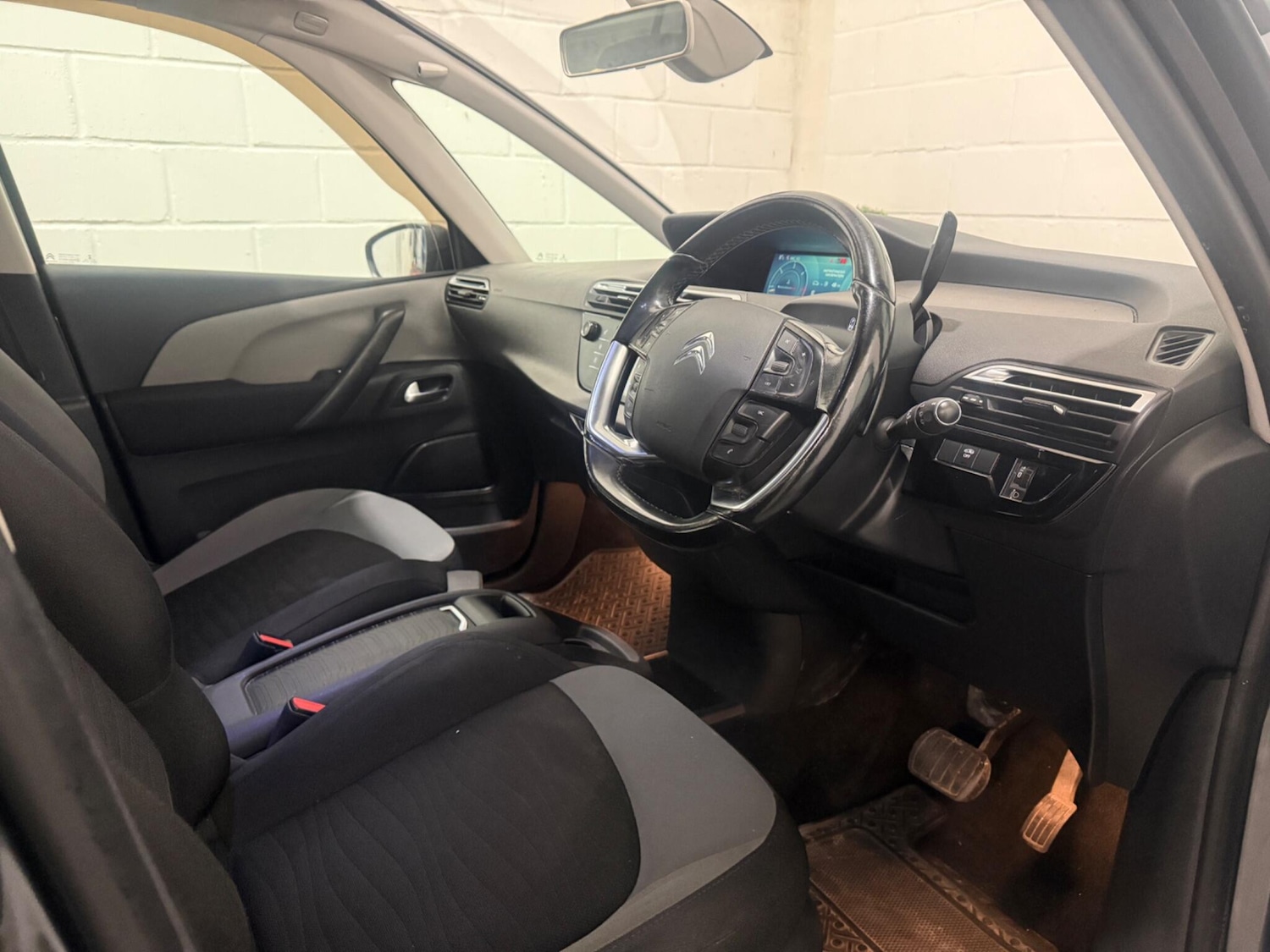 Used Citroen C4 Grand Picasso 2016 for sale - 76658353: Photo 16