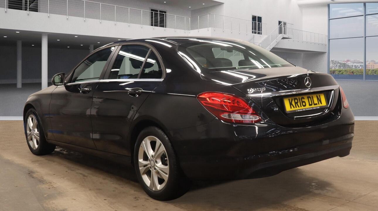 Used Mercedes-Benz C Class 2016 for sale - 77144152: Photo 5