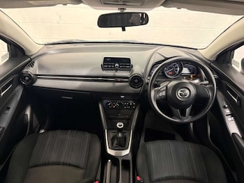 Used Mazda Mazda2 2016 for sale - 78541898: Photo