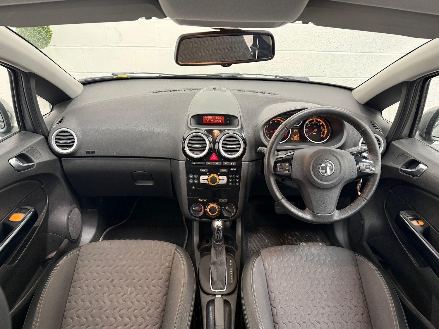 Used Vauxhall Corsa 2013 for sale - 75741789: Photo 37