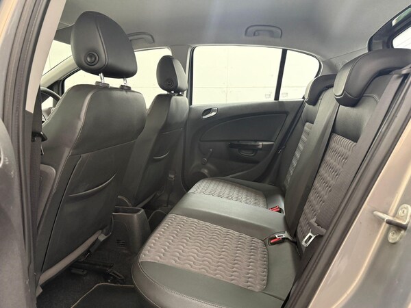 Used Vauxhall Corsa 2013 for sale - 75741789: Photo 38