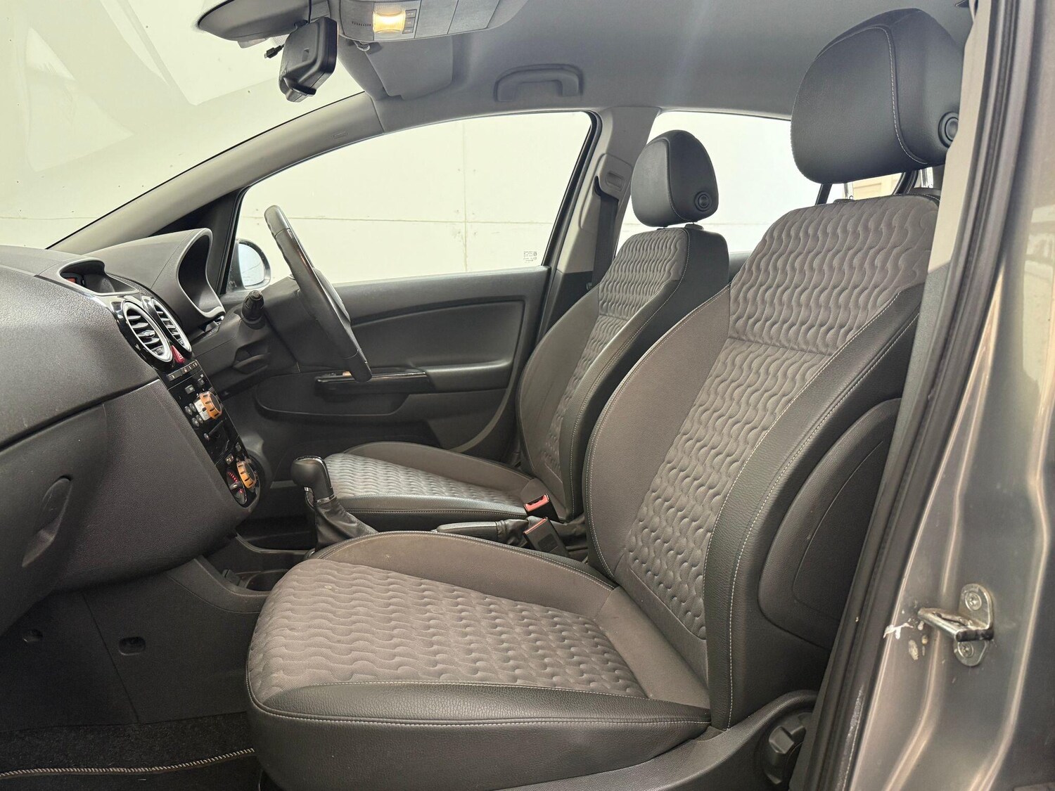 Used Vauxhall Corsa 2013 for sale - 75741789: Photo 41