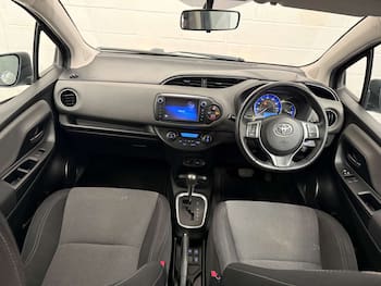 Used Toyota Yaris 2016 for sale - 79800273: Photo