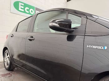 Used Toyota Yaris 2016 for sale - 79800273: Photo