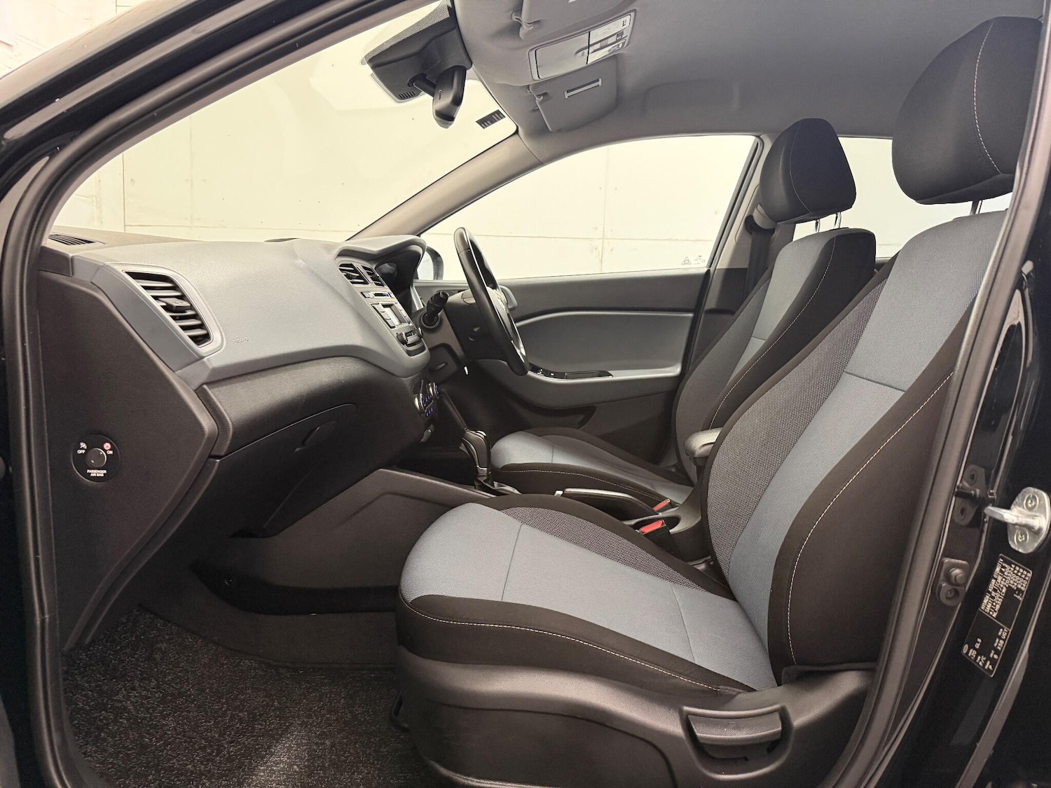 Used Hyundai i20 2016 for sale - 76380487: Photo 35