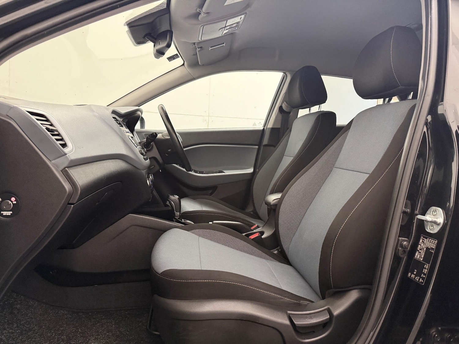 Used Hyundai i20 2016 for sale - 76380487: Photo 36