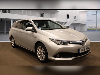 Used Toyota Auris 2018 for sale - 78100119: Photo