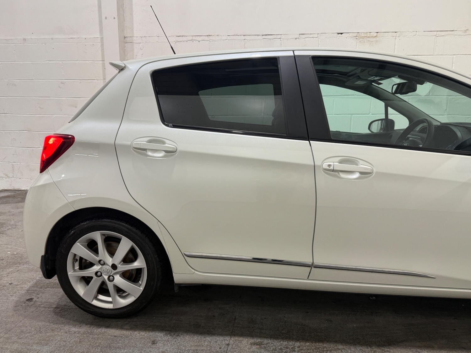 Used Toyota Yaris 2014 for sale - 77320191: Photo 13