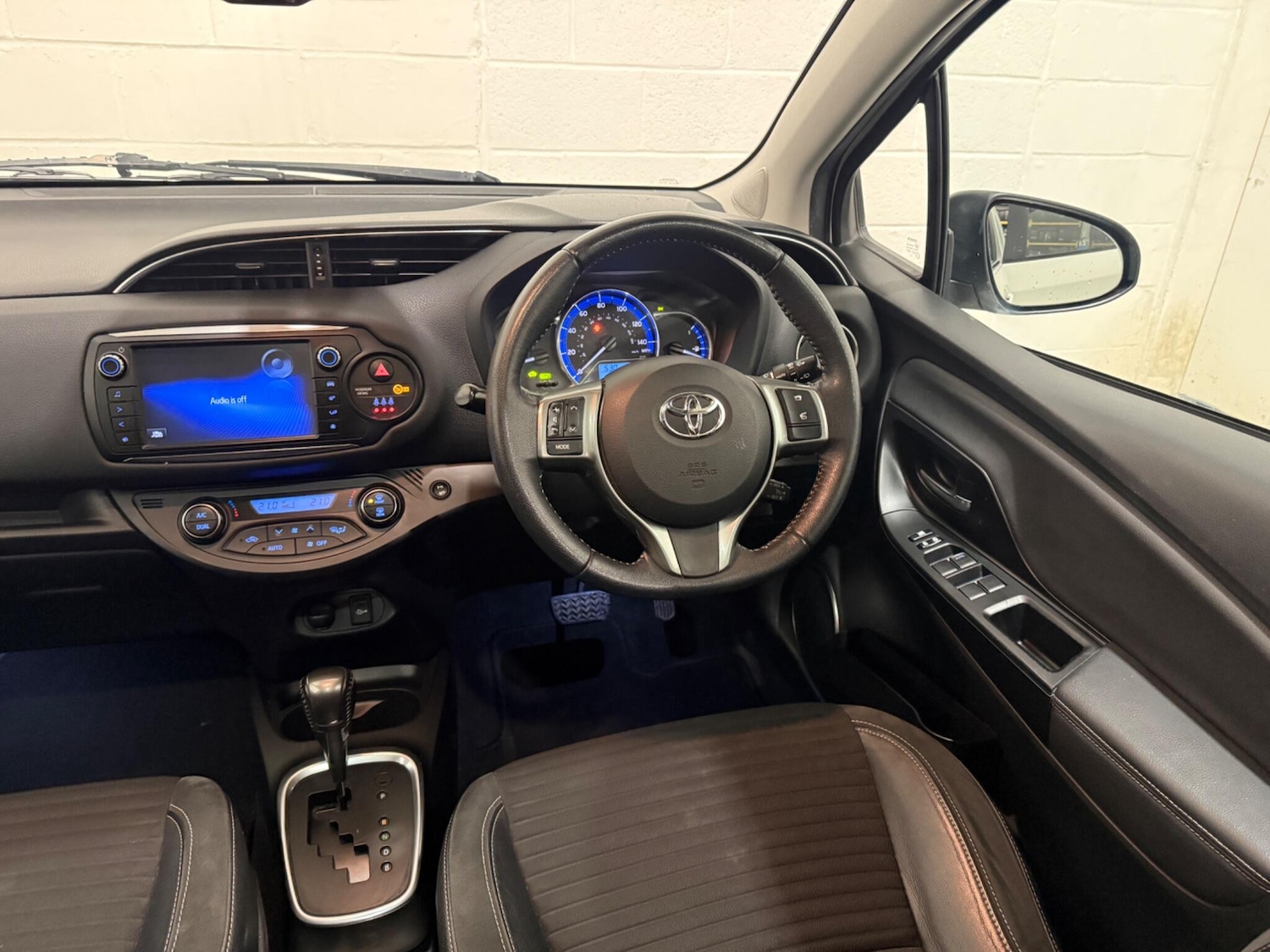 Used Toyota Yaris 2014 for sale - 77320191: Photo 16