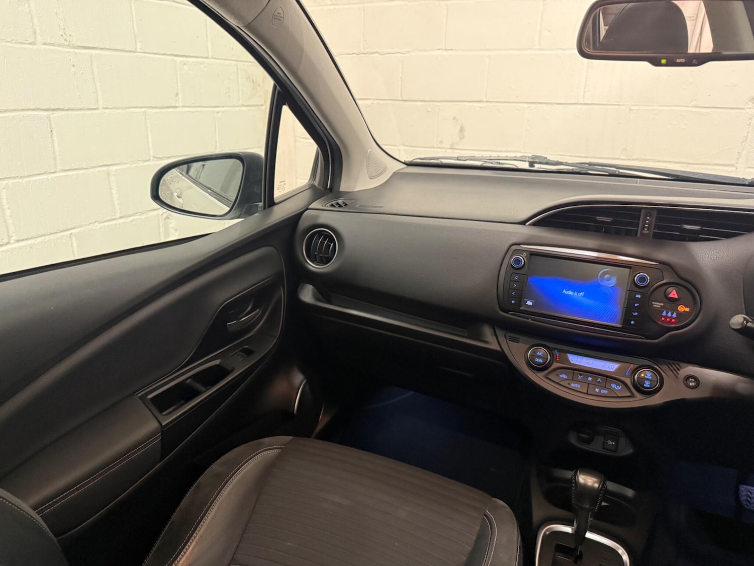 Used Toyota Yaris 2014 for sale - 77320191: Photo 18