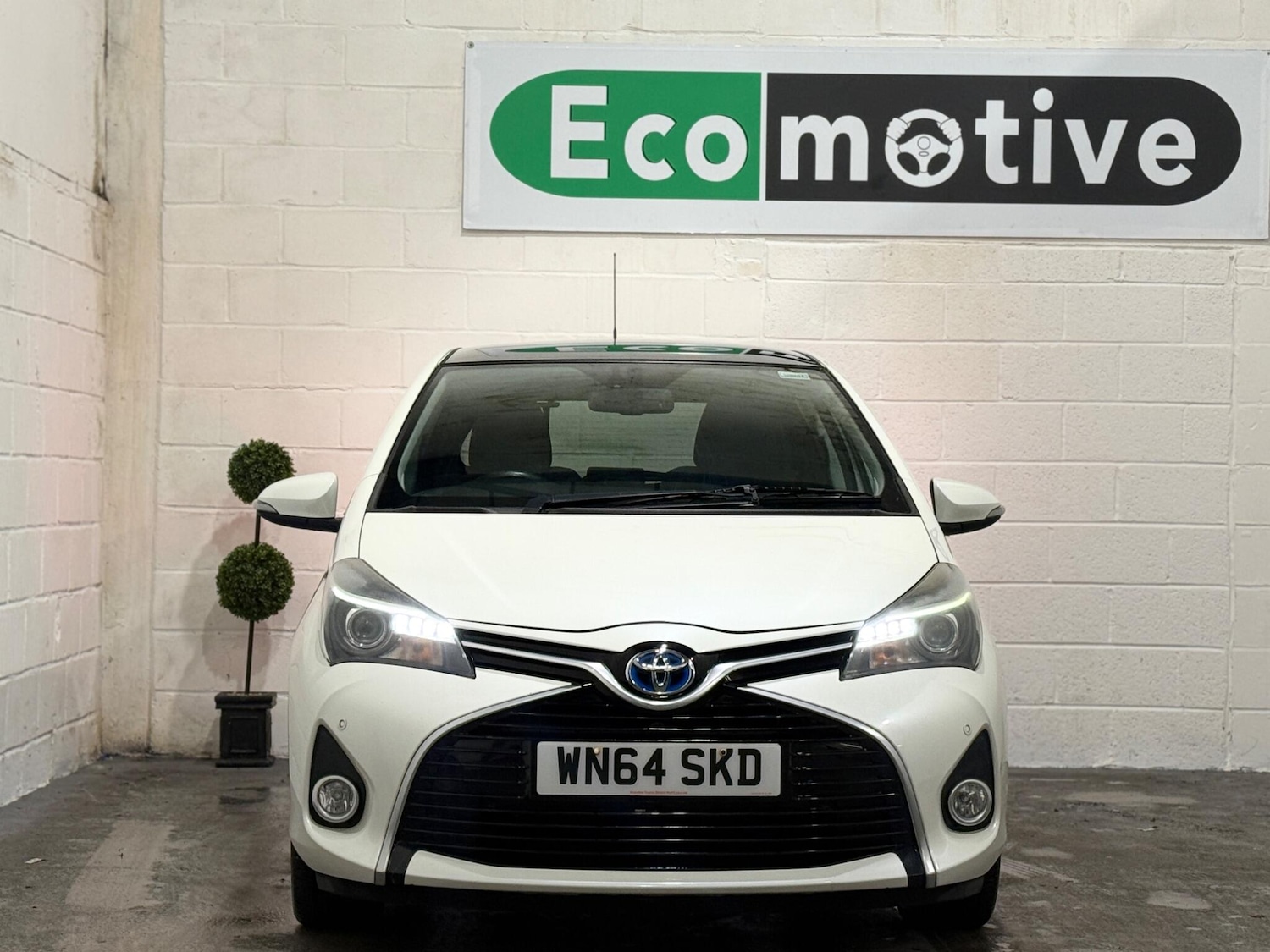 Used Toyota Yaris 2014 for sale - 77320191: Photo 2