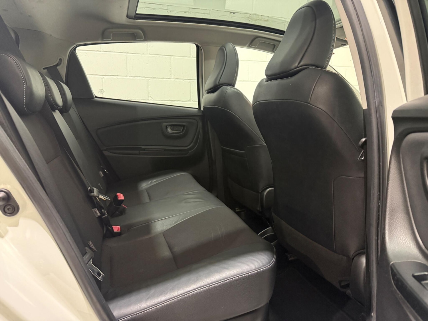 Used Toyota Yaris 2014 for sale - 77320191: Photo 22