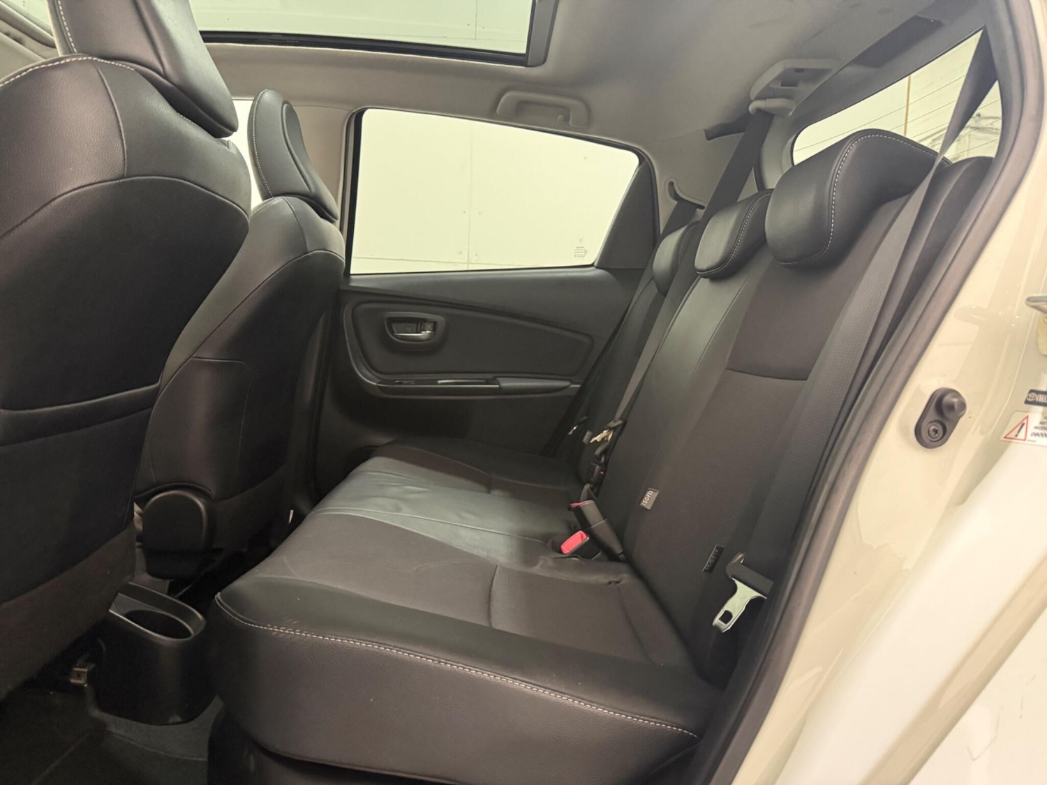 Used Toyota Yaris 2014 for sale - 77320191: Photo 25