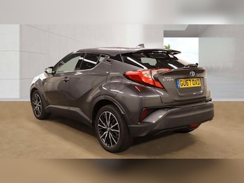 Used Toyota C-HR 2017 for sale - 78541918: Photo