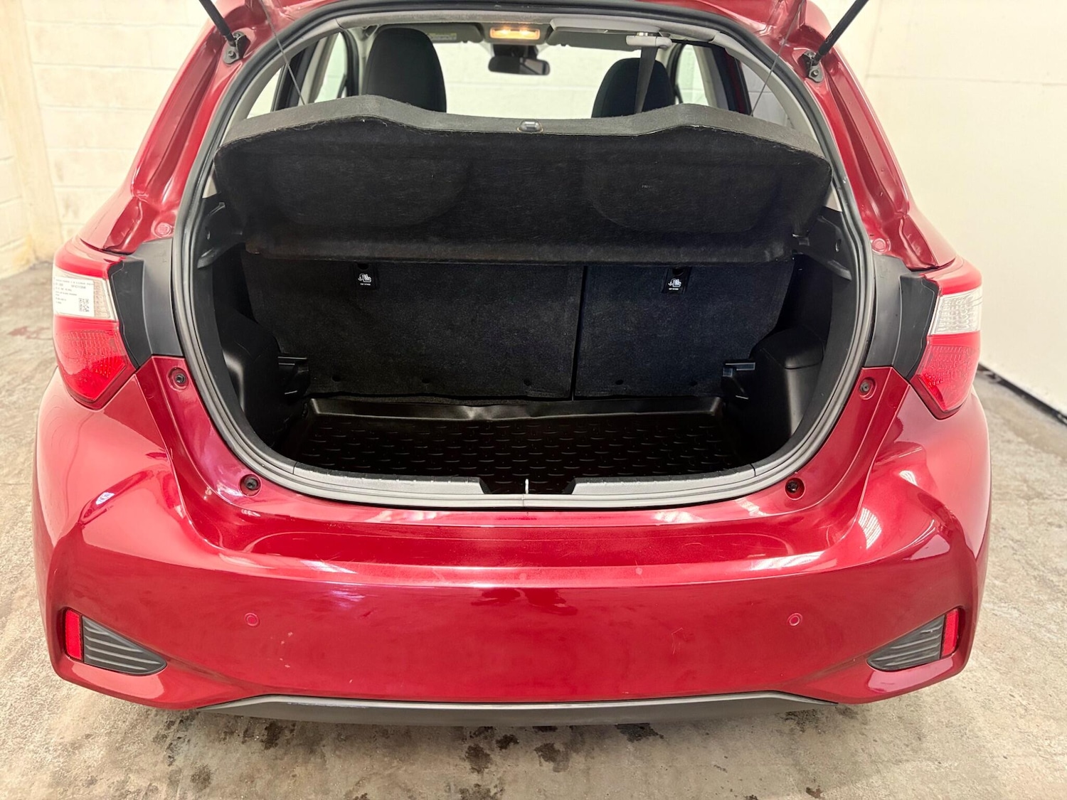 Used Toyota Yaris for sale - 78057635: Photo 25