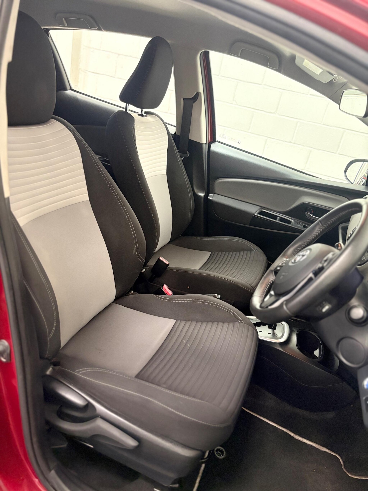 Used Toyota Yaris for sale - 78057635: Photo 26