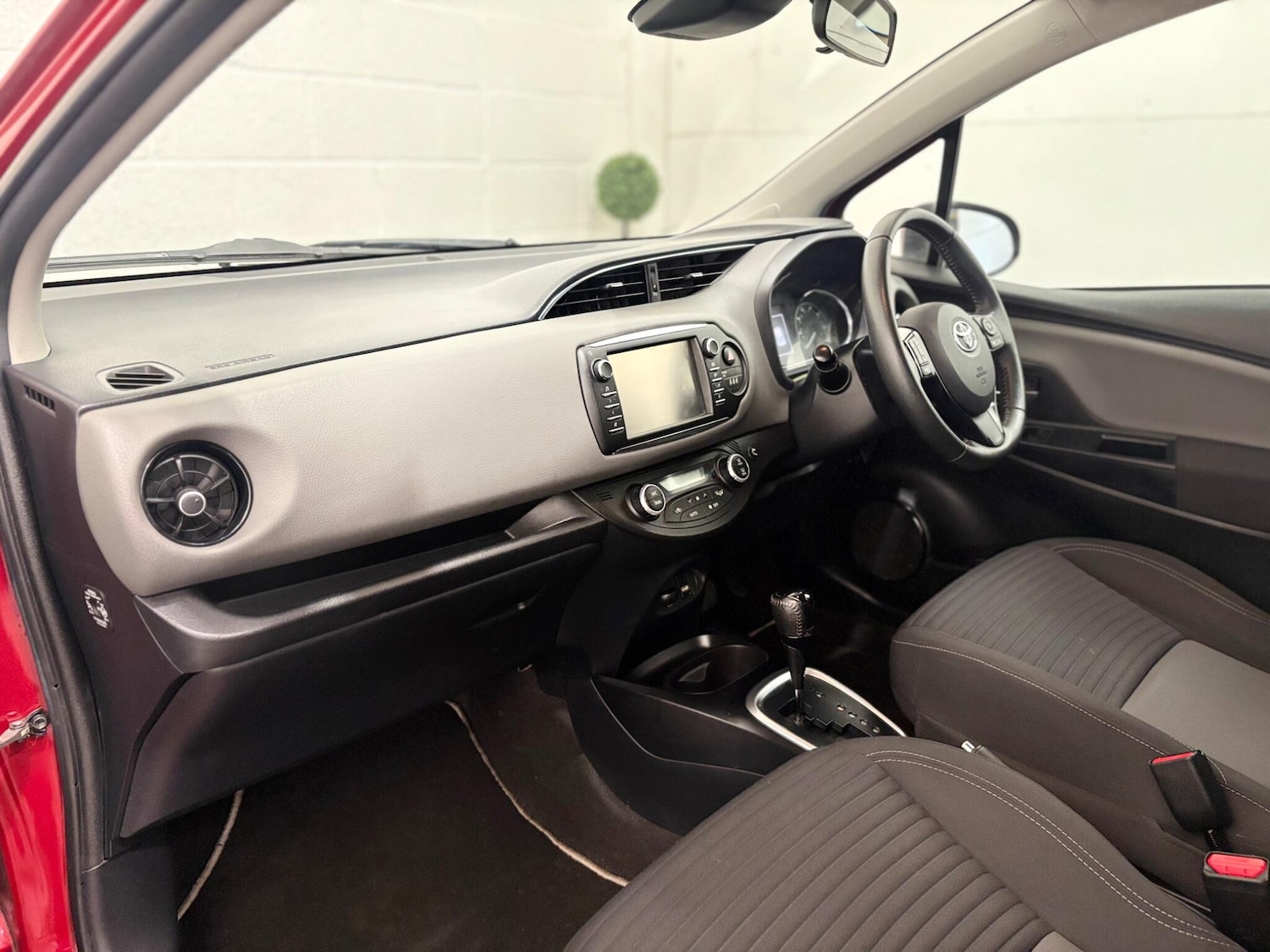 Used Toyota Yaris for sale - 78057635: Photo 29