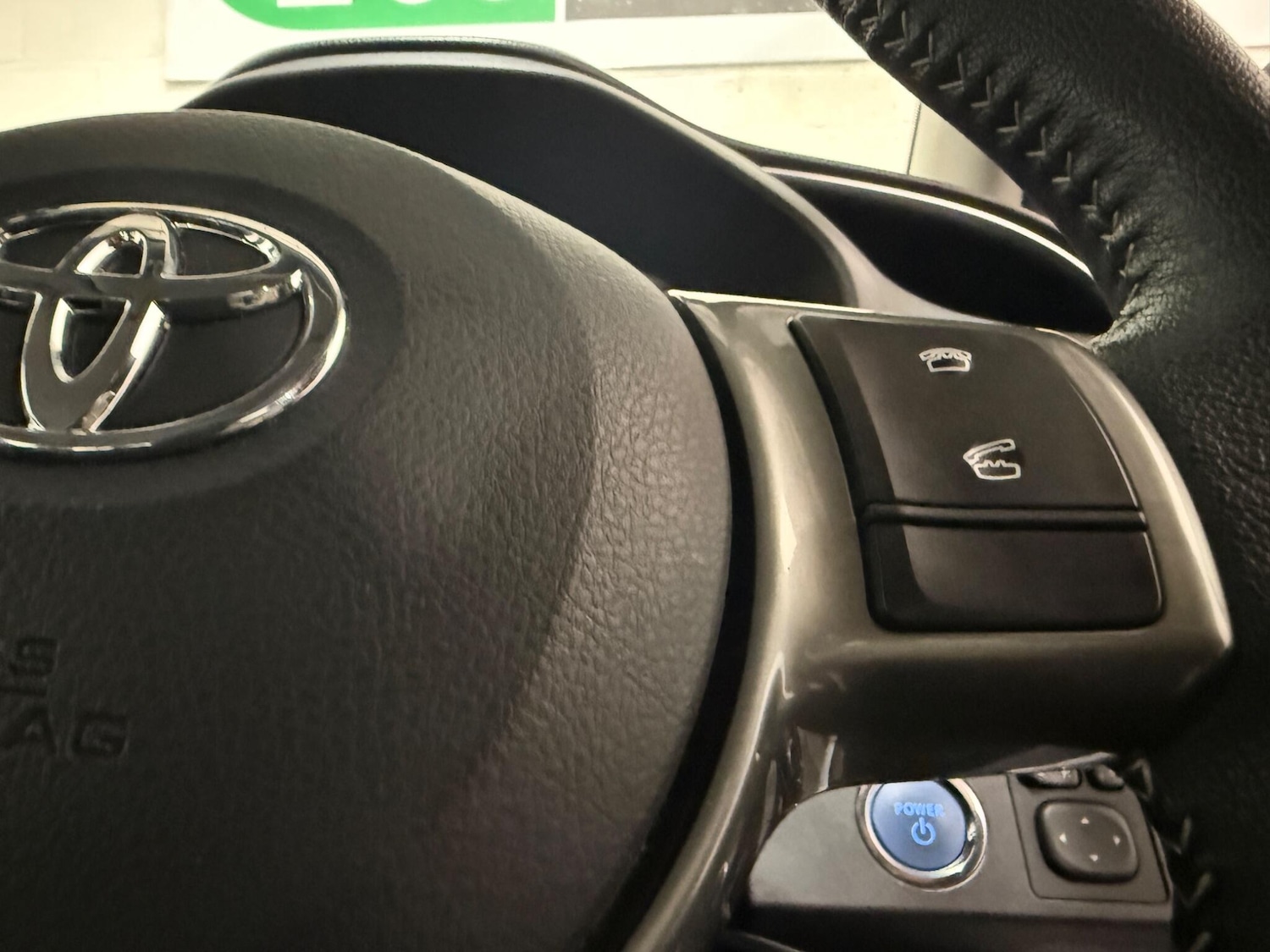 Used Toyota Yaris 2014 for sale - 77202952: Photo 45