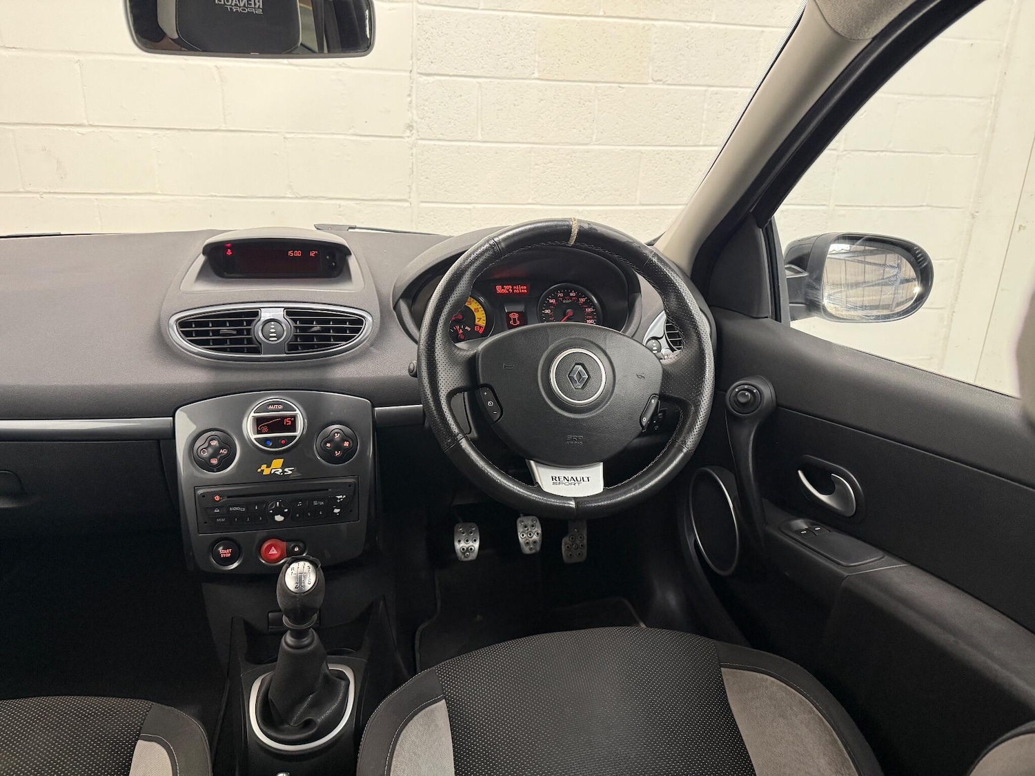 Used Renault Clio for sale - 76538343: Photo 16