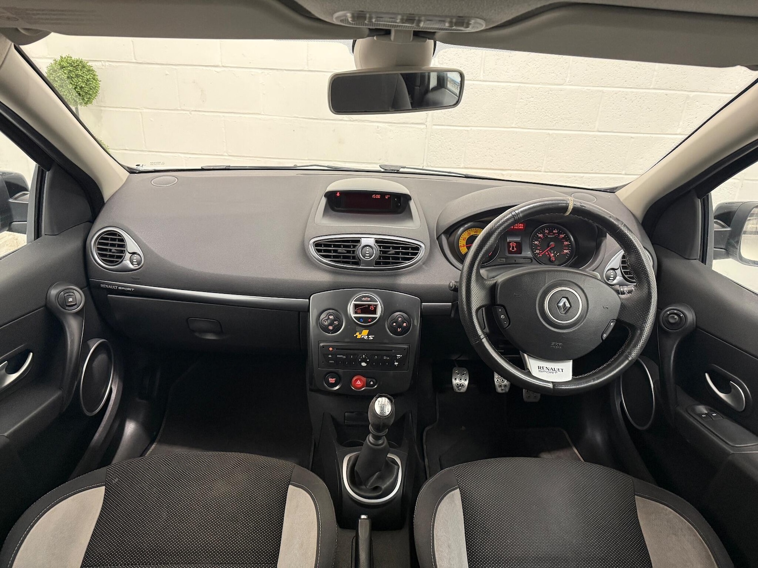 Used Renault Clio for sale - 76538343: Photo 17