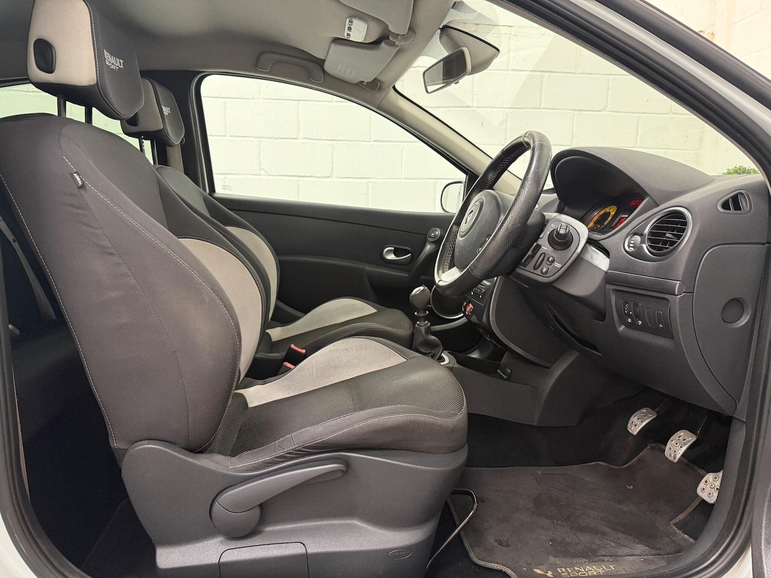 Used Renault Clio for sale - 76538343: Photo 19