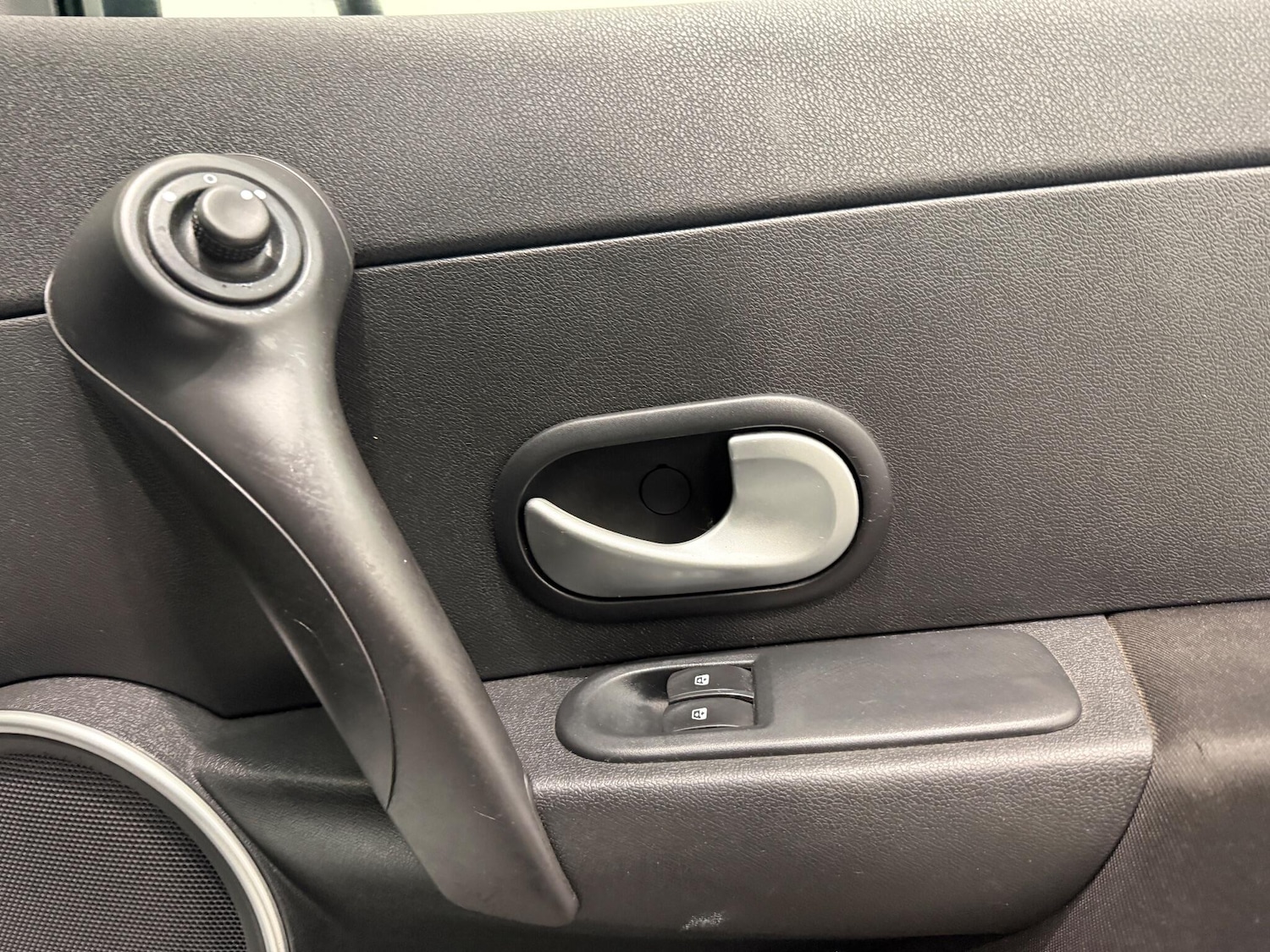 Used Renault Clio for sale - 76538343: Photo 29