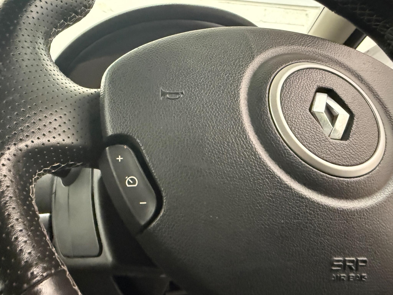 Used Renault Clio for sale - 76538343: Photo 45