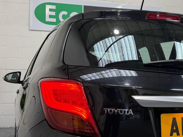 Used Toyota Yaris 2014 for sale - 76020804: Photo 14