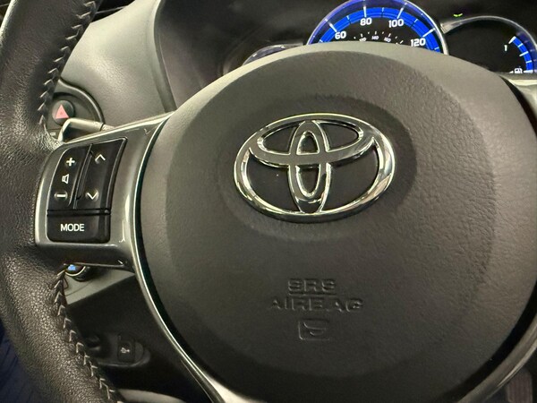 Used Toyota Yaris 2014 for sale - 76020804: Photo 27