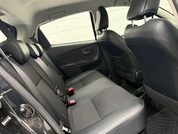 Used Toyota Yaris 2014 for sale - 76020804: Photo 33