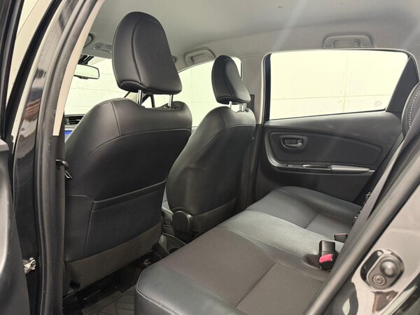 Used Toyota Yaris 2014 for sale - 76020804: Photo 40
