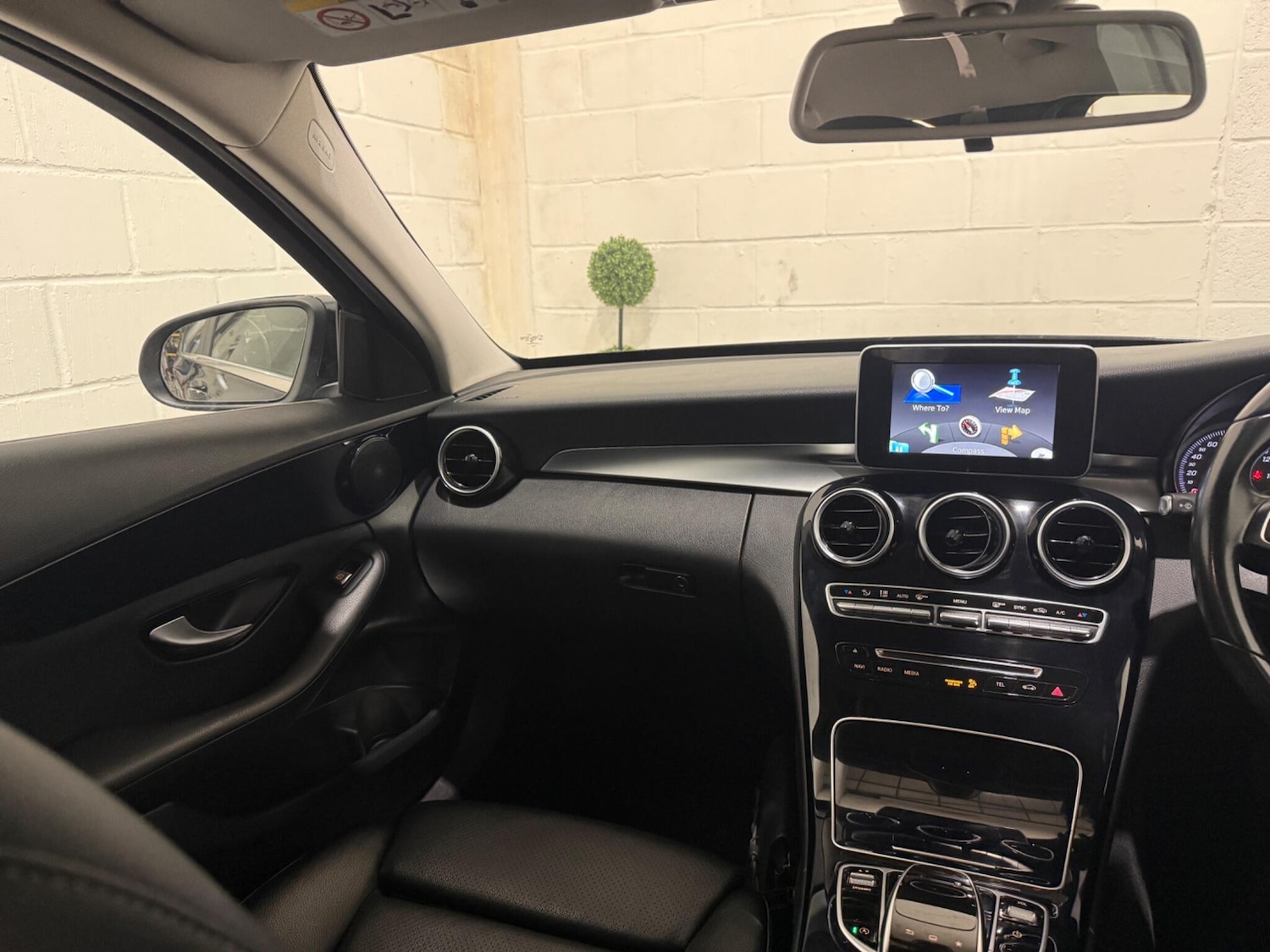 Used Mercedes-Benz C Class 2015 for sale - 77509876: Photo 19