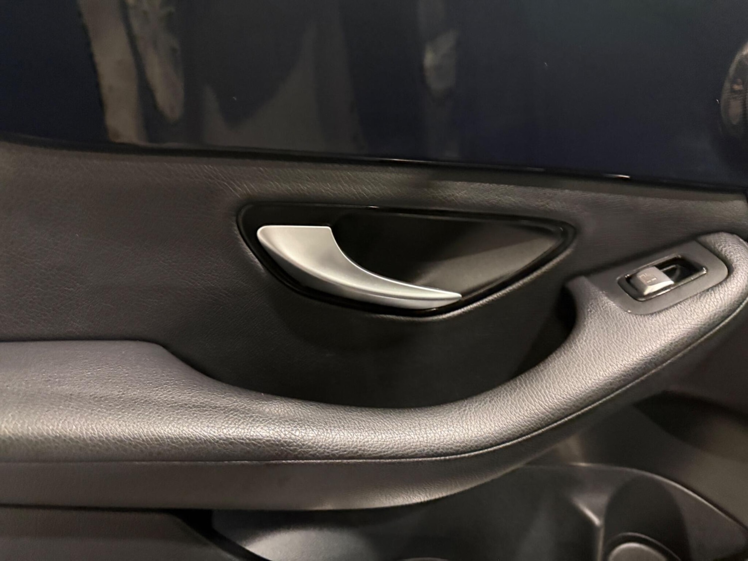 Used Mercedes-Benz C Class 2015 for sale - 77509876: Photo 33