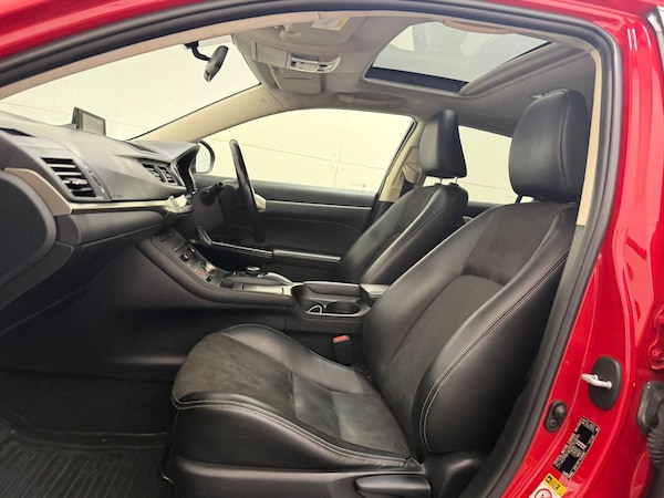 Used Lexus CT 2016 for sale - 76227687: Photo 41