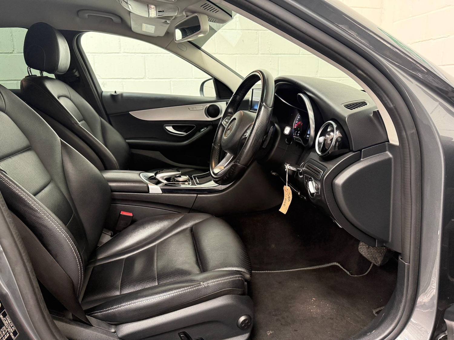 Used Mercedes-Benz C Class 2016 for sale - 76742897: Photo 27