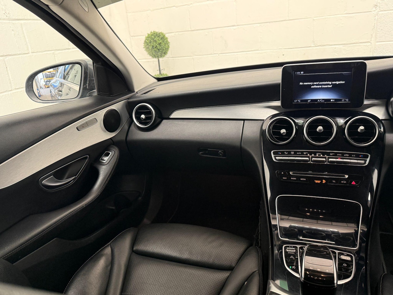 Used Mercedes-Benz C Class 2016 for sale - 76742897: Photo 39