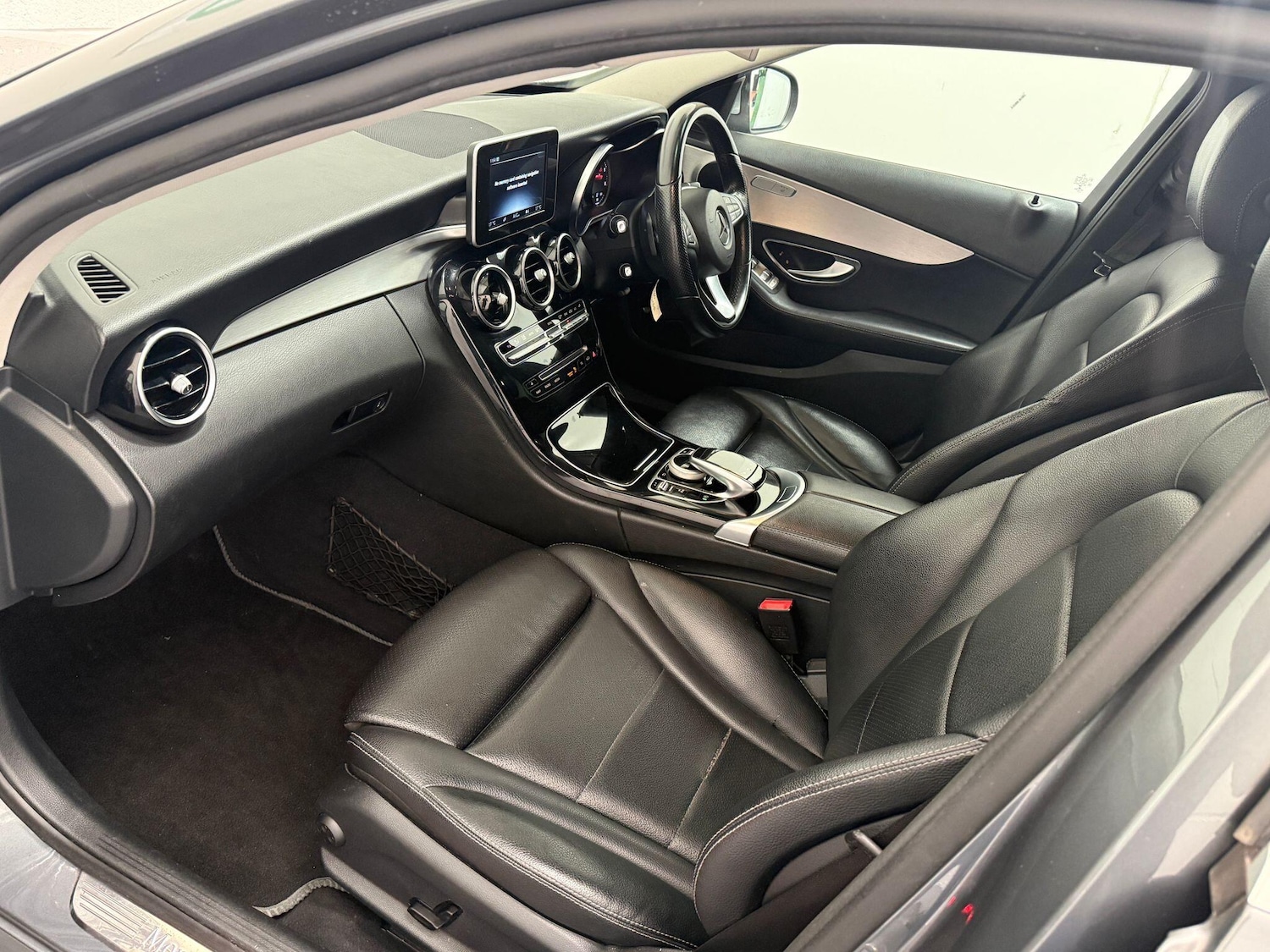 Used Mercedes-Benz C Class 2016 for sale - 76742897: Photo 46