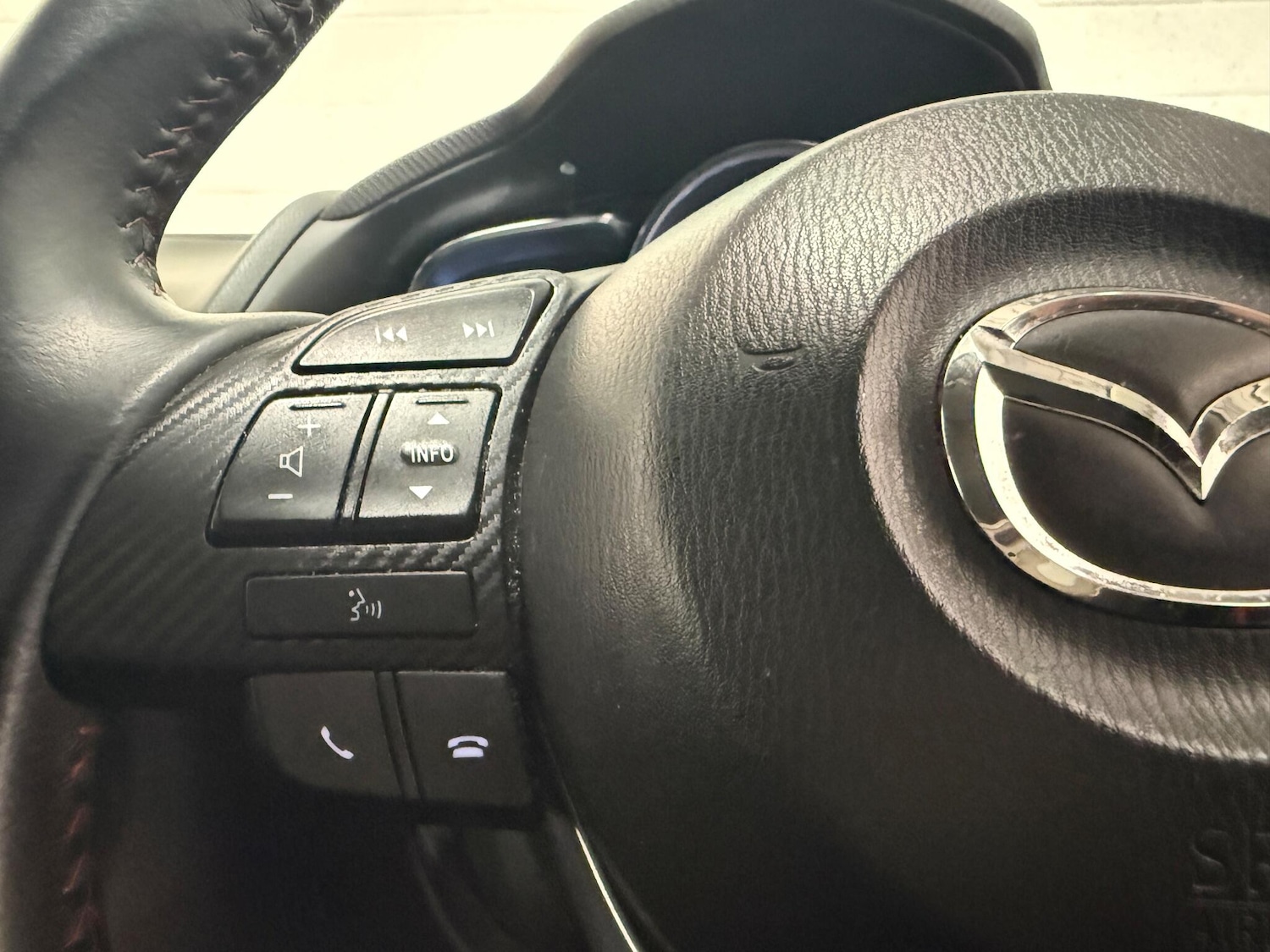 Used Mazda Mazda3 2015 for sale - 76690038: Photo 29