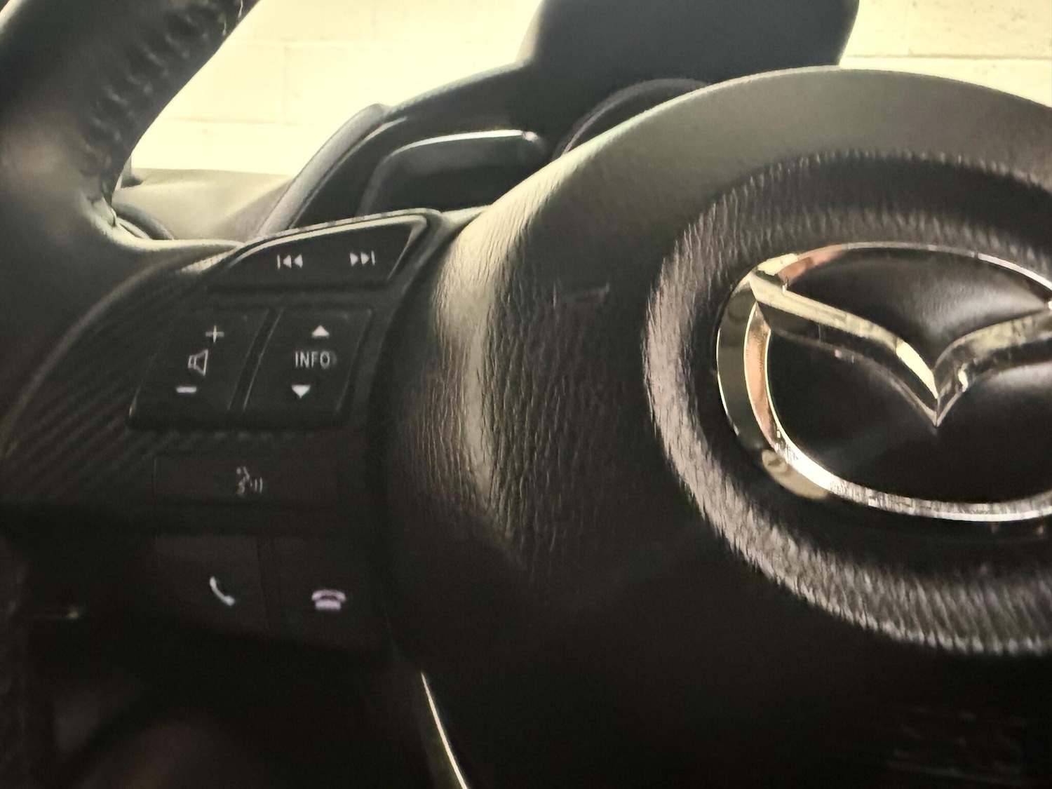 Used Mazda Mazda2 2015 for sale - 76824431: Photo 23