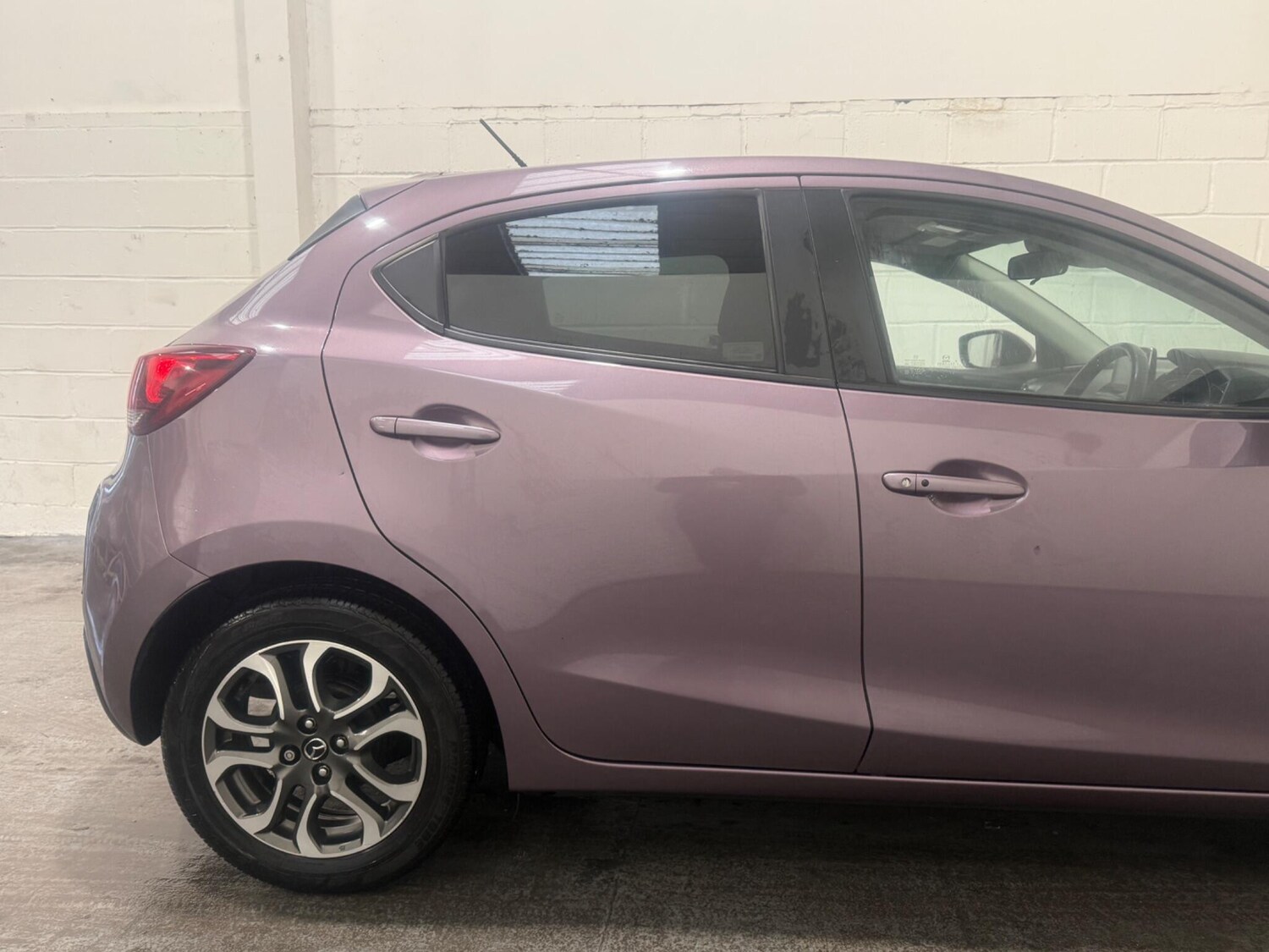 Used Mazda Mazda2 2015 for sale - 76824431: Photo 39