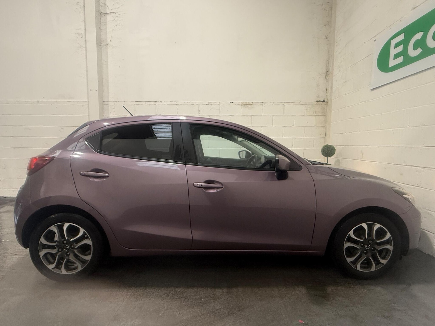 Used Mazda Mazda2 2015 for sale - 76824431: Photo 8