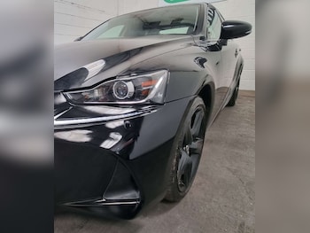 Used Lexus IS 2017 for sale - 79407381: Photo